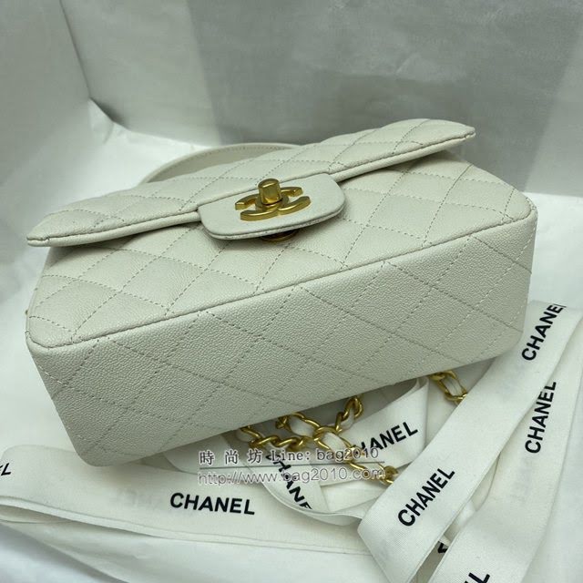 Chanel女包 香奈兒專櫃經典走秀款手提女包 Chanel果粒壓花小牛皮口蓋包  djc4328